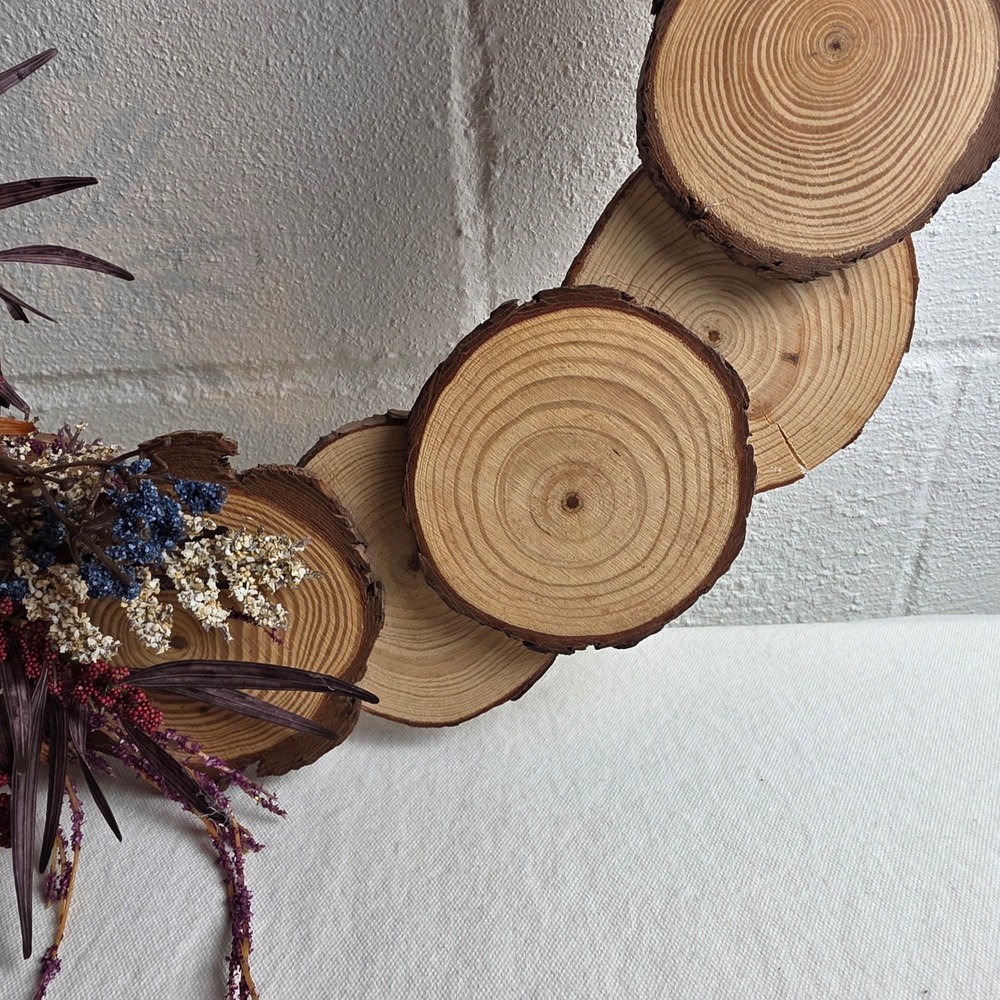 Rustic Fall Wood Slice Wreath with Dried Botanicals and Autumn Leaf Bow - Picture 7 of 9
